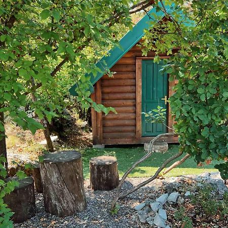 Camp Oaza,Lipa Hotel Cetinje Ngoại thất bức ảnh